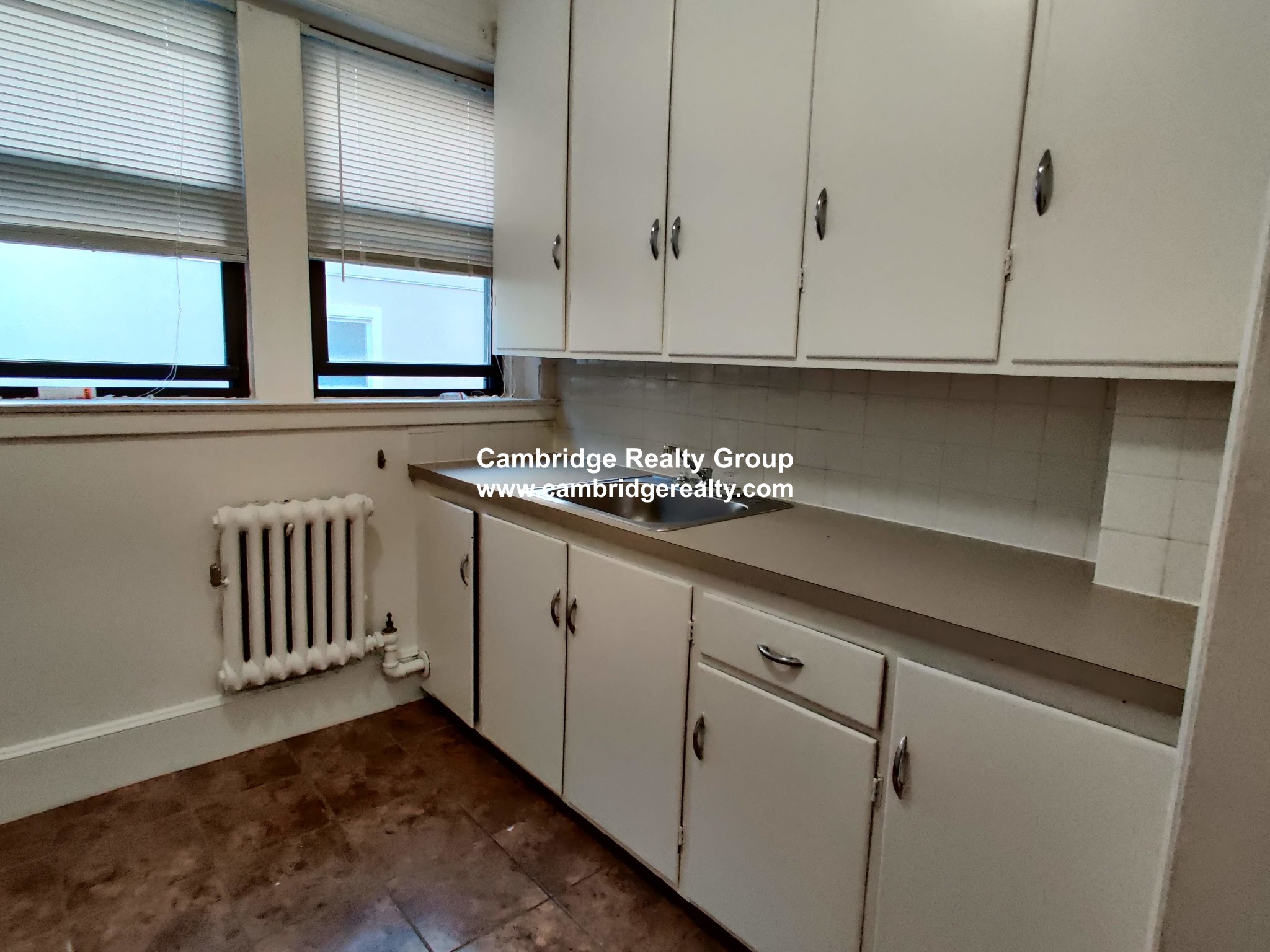 1010 Massachusetts Ave, Riverside