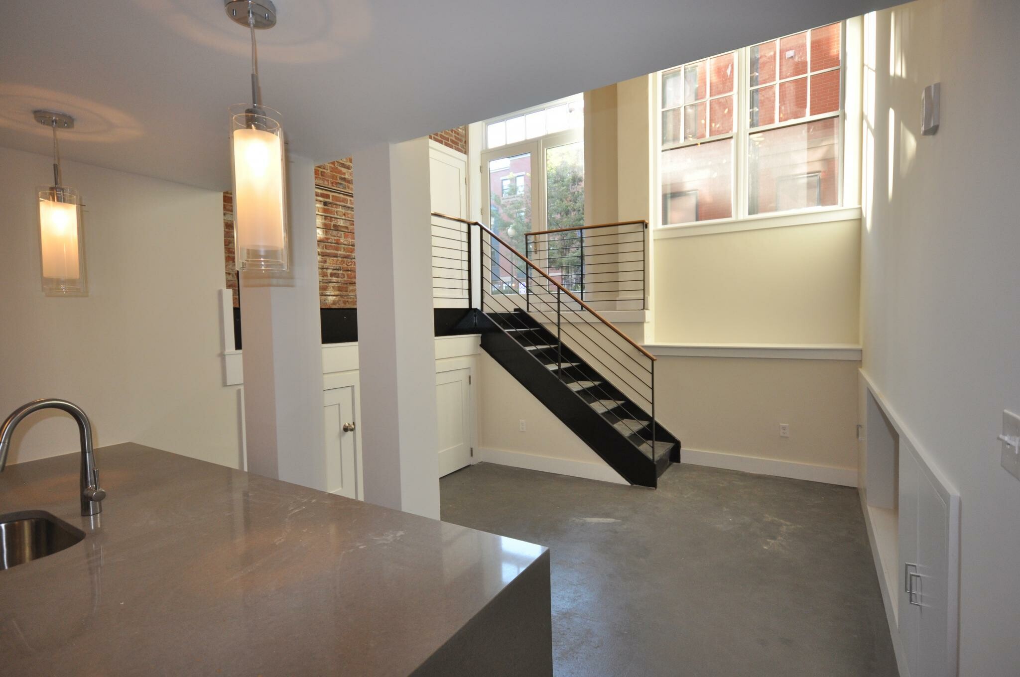 659 Massachusetts Ave, South End