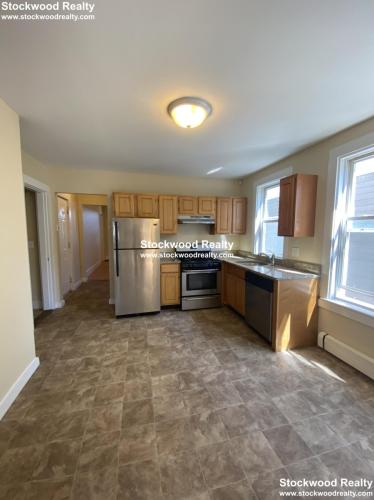 66 Middle St, South Boston