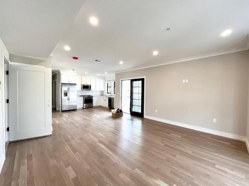 281.2 Lamartine St, Jamaica Plain