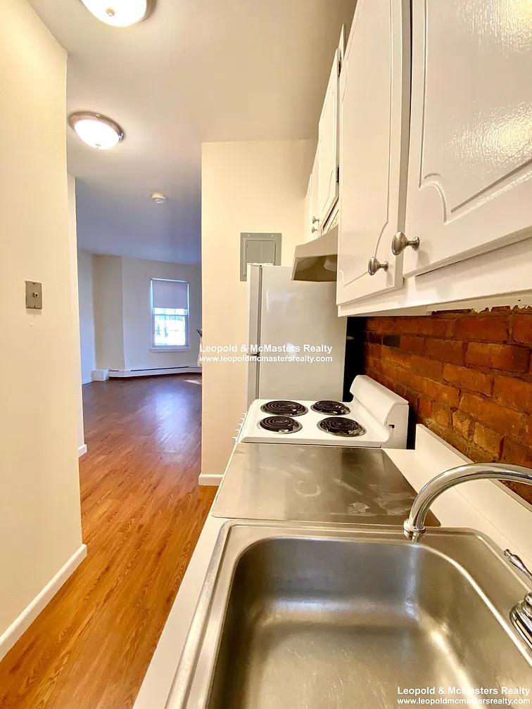 74 Huntington Ave, Jamaica Plain