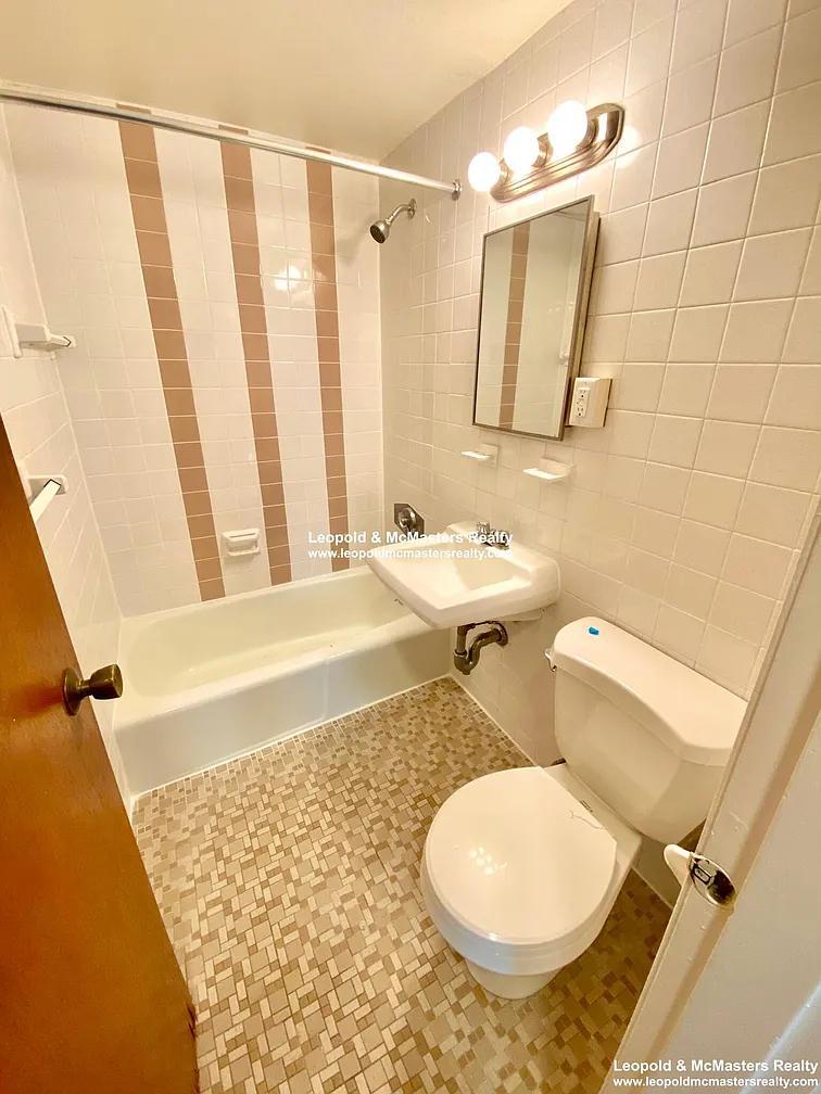 74 Huntington Ave, Jamaica Plain