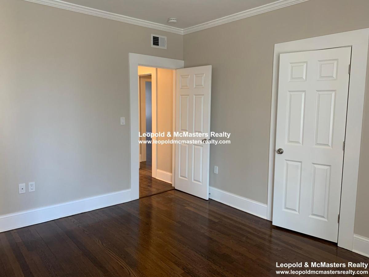 12 Short St, Coolidge Corner