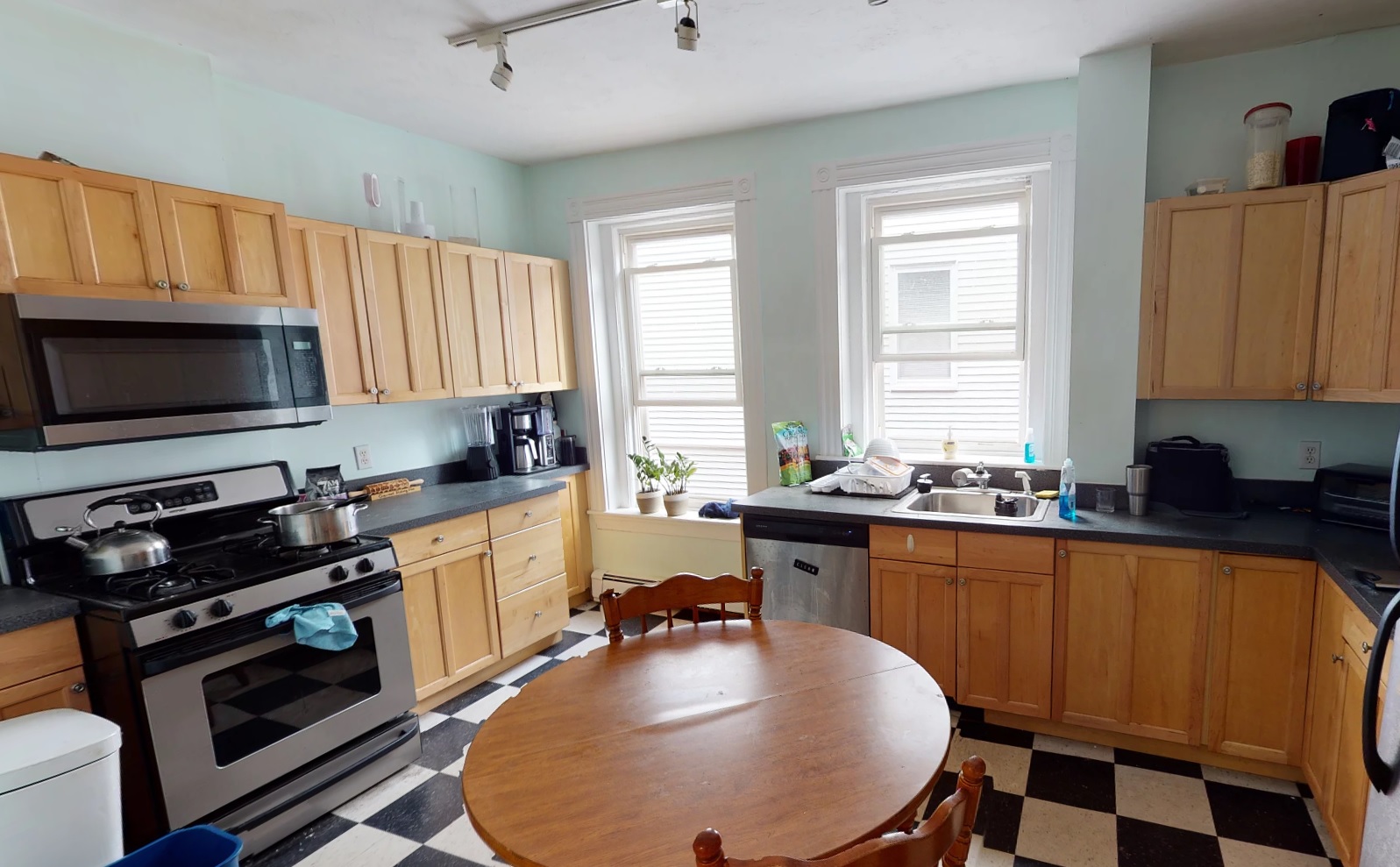 108 Central St, Powder House Square