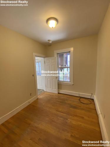 66 Middle St, South Boston