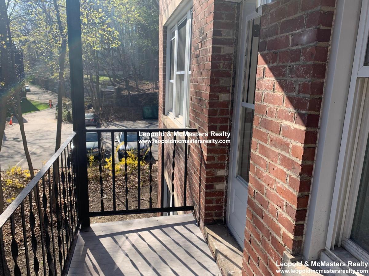 12 Short St, Coolidge Corner