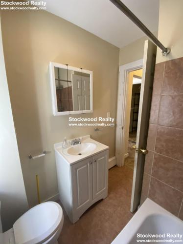 66 Middle St, South Boston