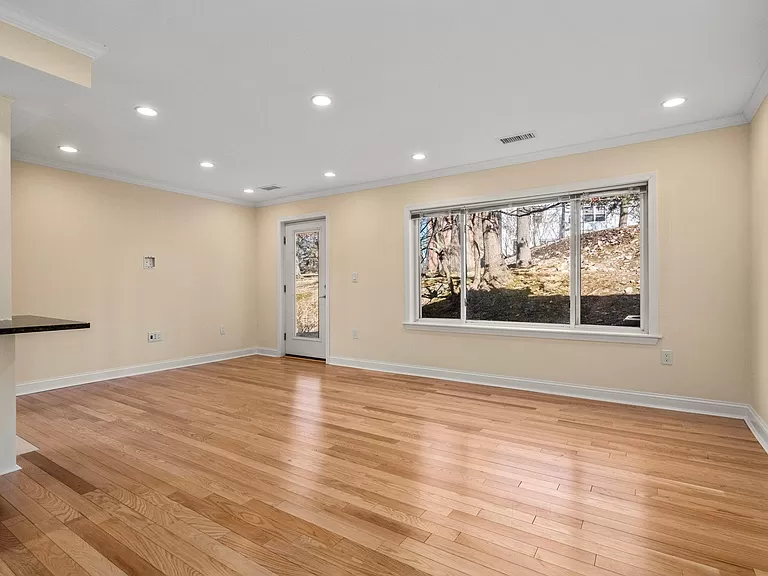 252 Independence, Brighton