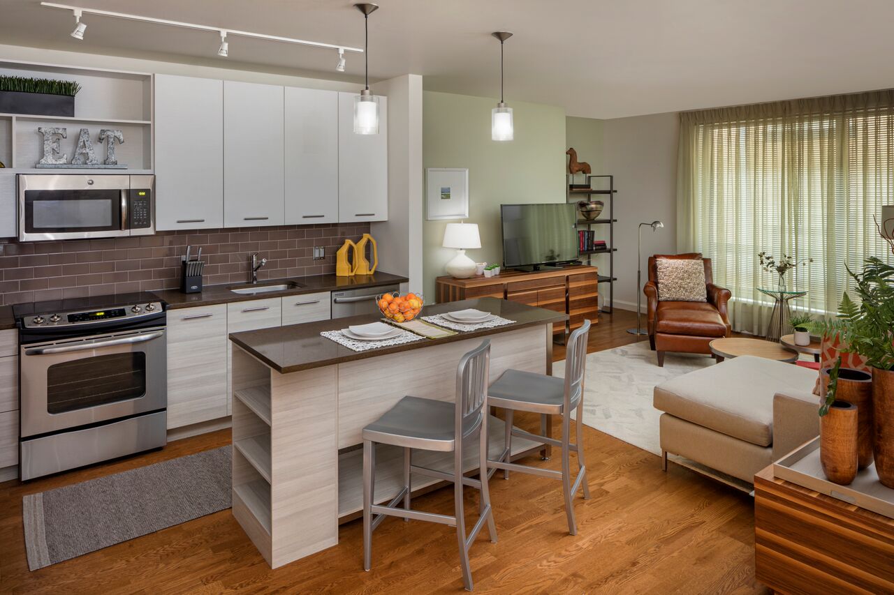 665 Washington St, Downtown