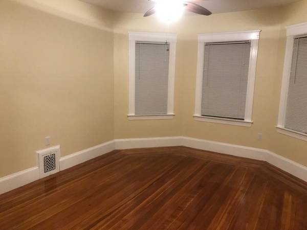 332 Beacon St, Porter Square