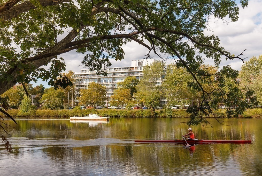 221 Mount Auburn St, Harvard Square