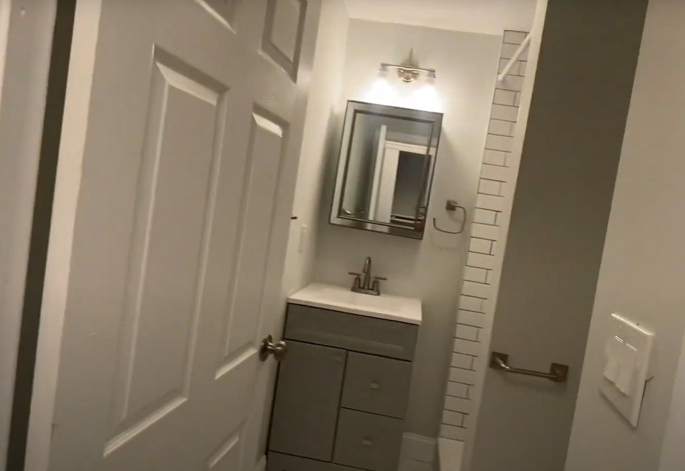 351 8th St, South Boston