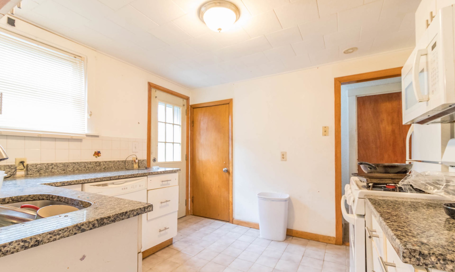 13 Flint St, East Somerville