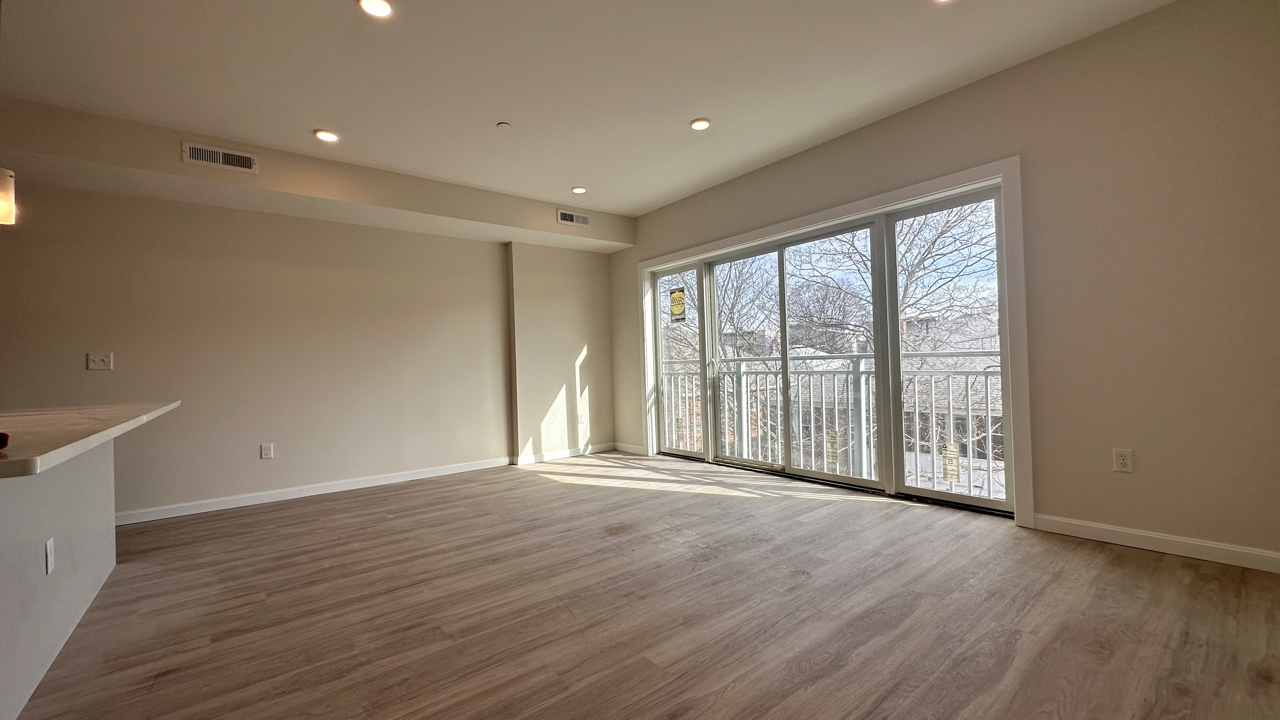 458 Washington St, Brighton