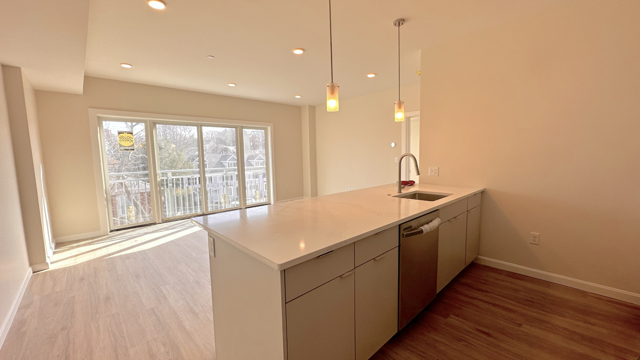 458 Washington St, Brighton