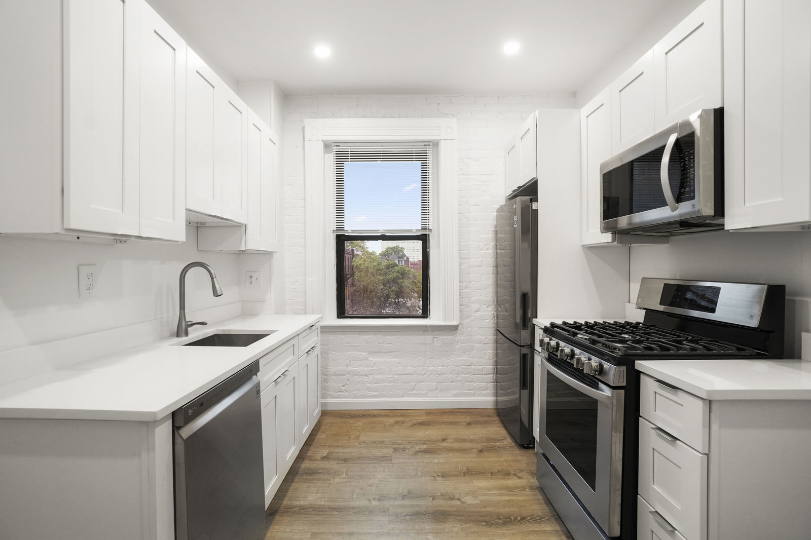 13 Garrison Ave, Back Bay