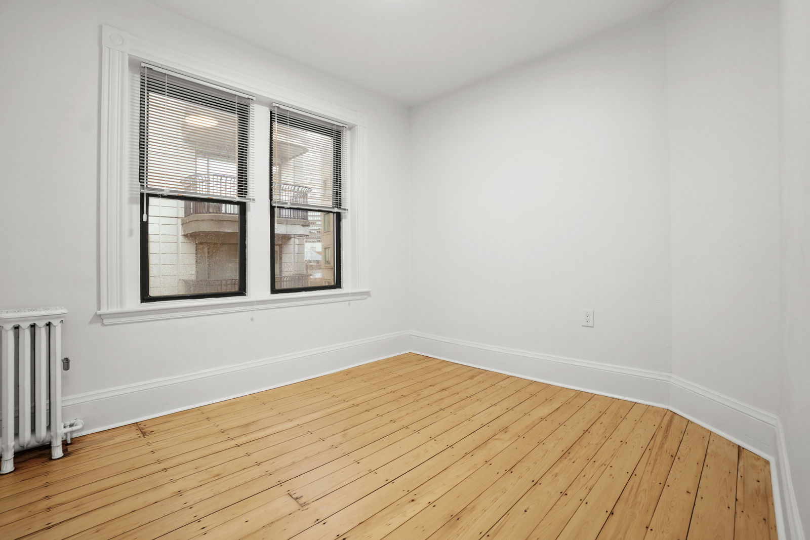 13 Garrison Ave, Back Bay