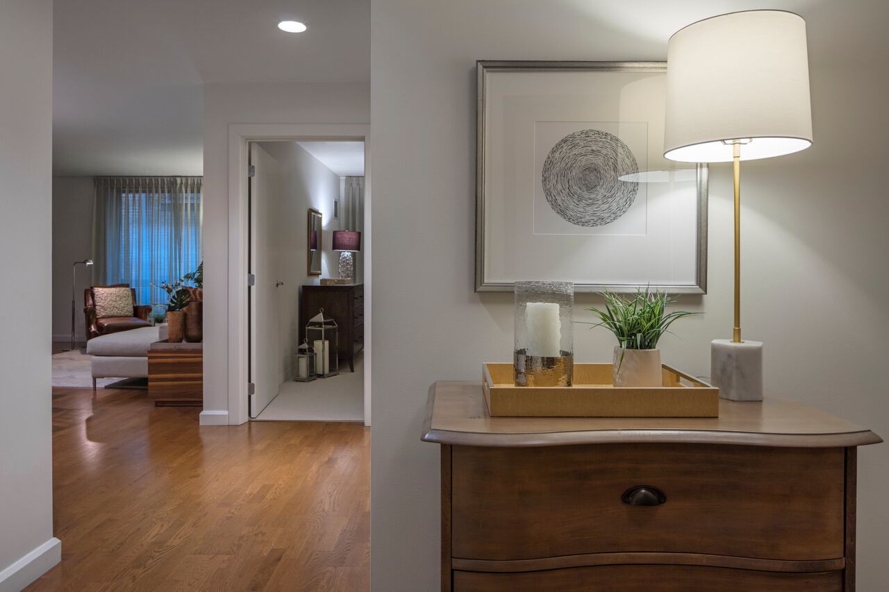 665 Washington St, Downtown