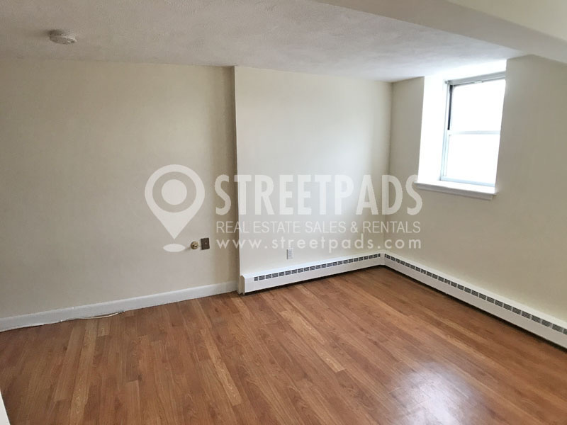 180 North Beacon St, Brighton