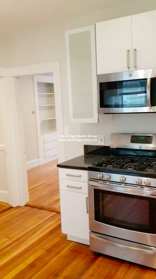 25 Fainwood Circle, Mid-Cambridge