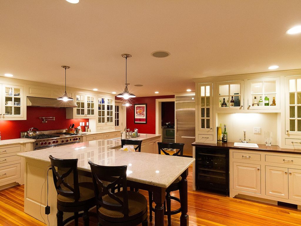 14 Chestnut St, Beacon Hill