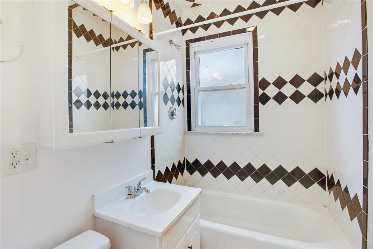 134 Sutherland Rd, Brighton