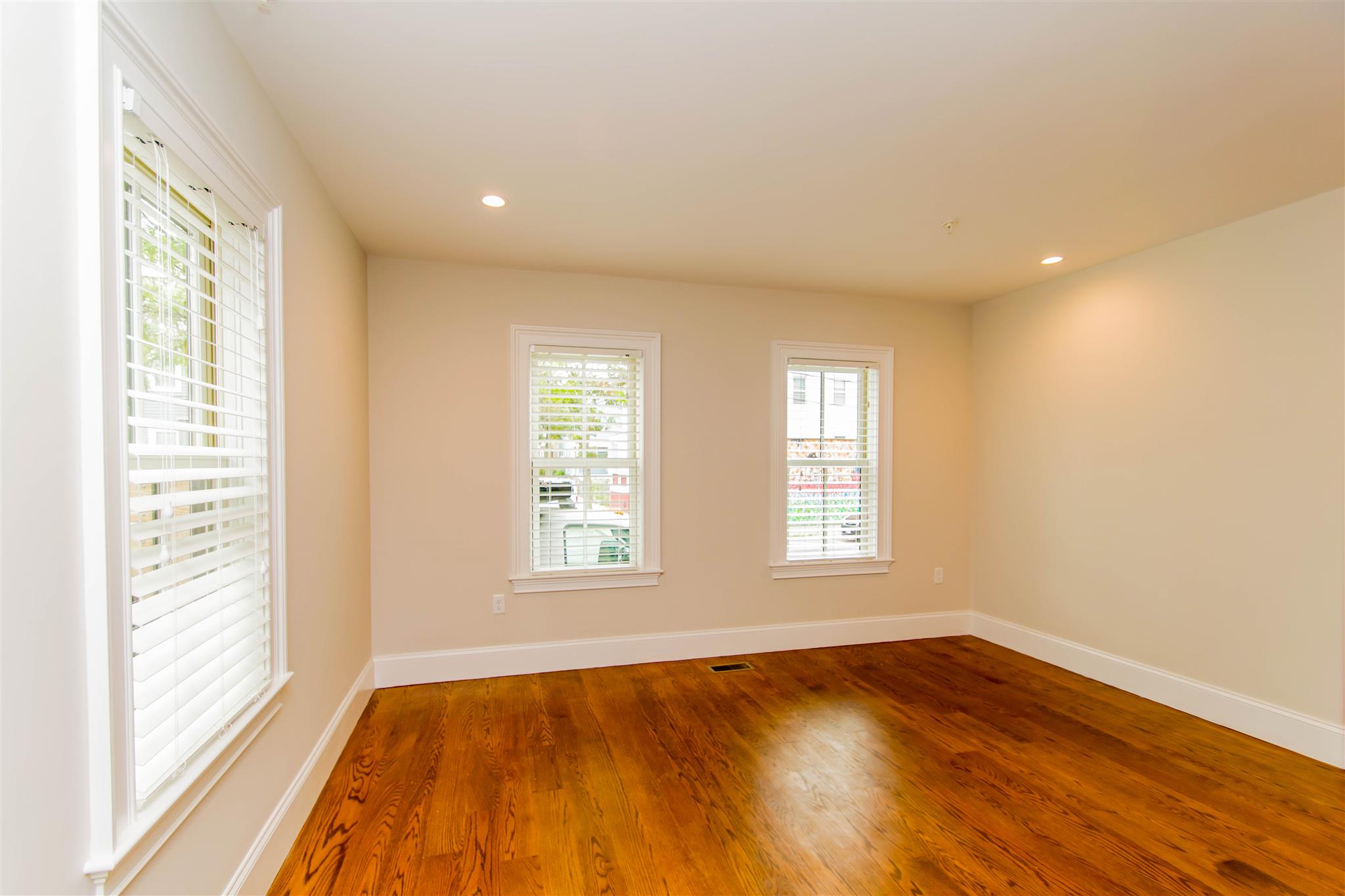 126 Columbia St, Central Square