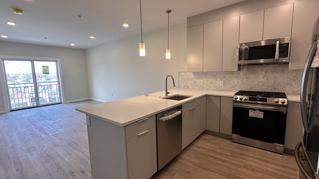 458 Washington St, Brighton