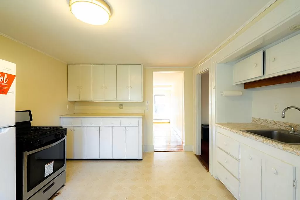 27 Cogswell Ave, Porter Square