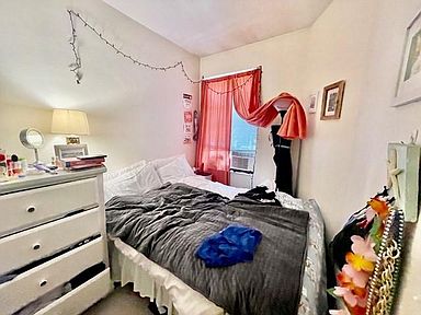 17 Thacher St, North End