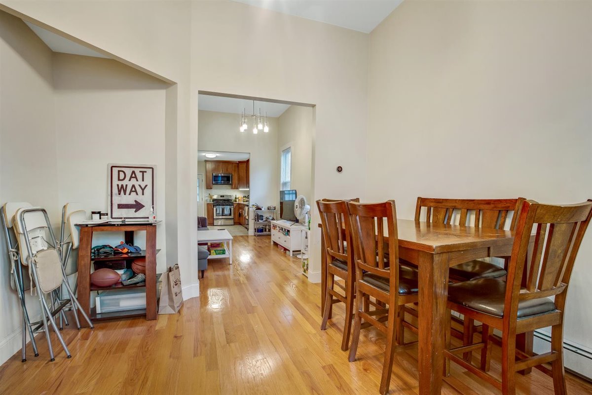 21 Monastery Rd, Brighton