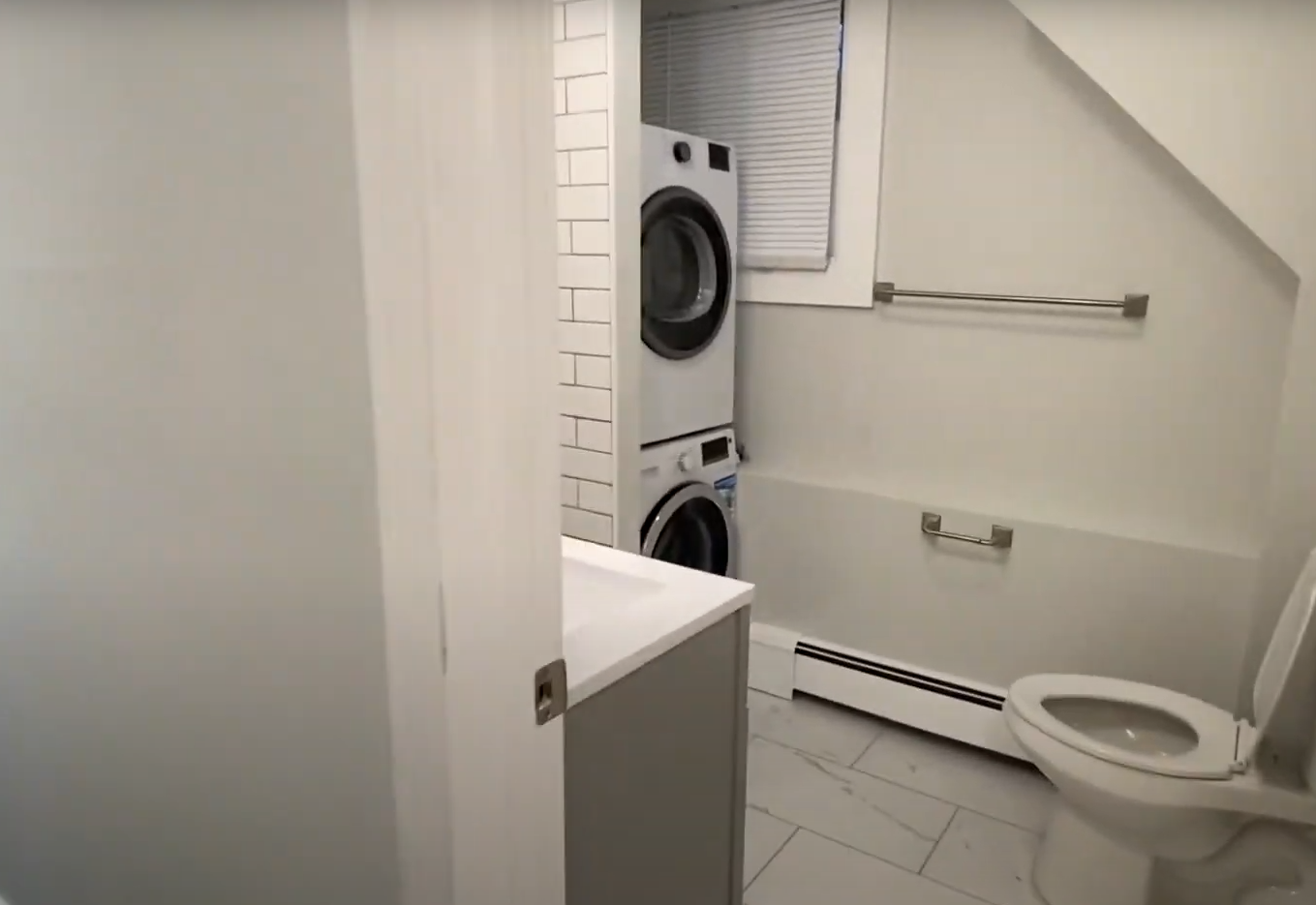 351 8th St, South Boston