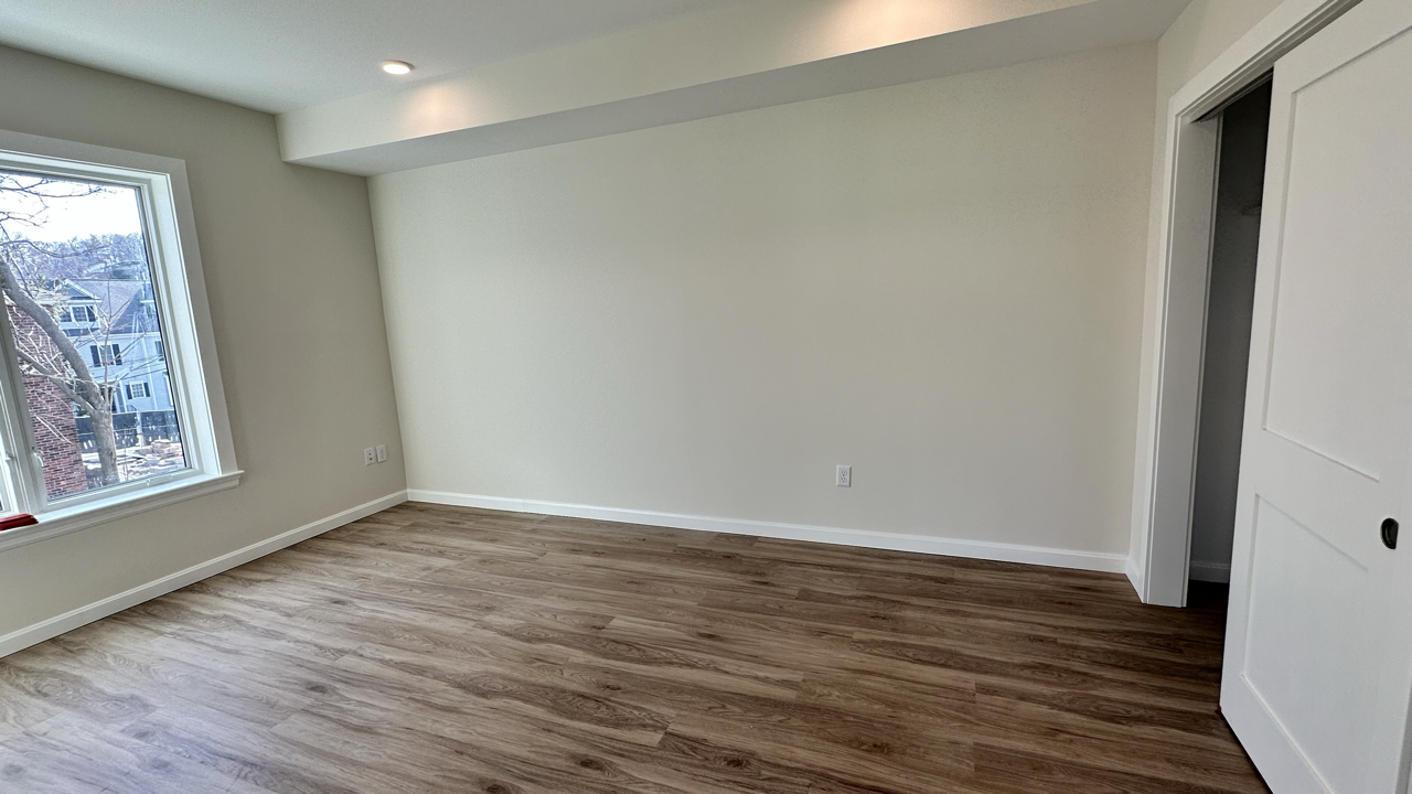 460 Washington St, Brighton