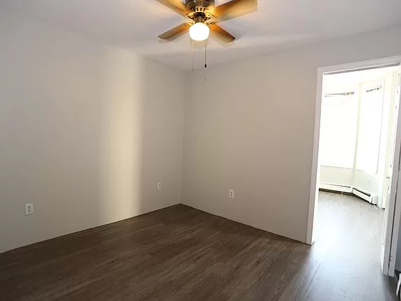 21 Eutaw St, East Boston