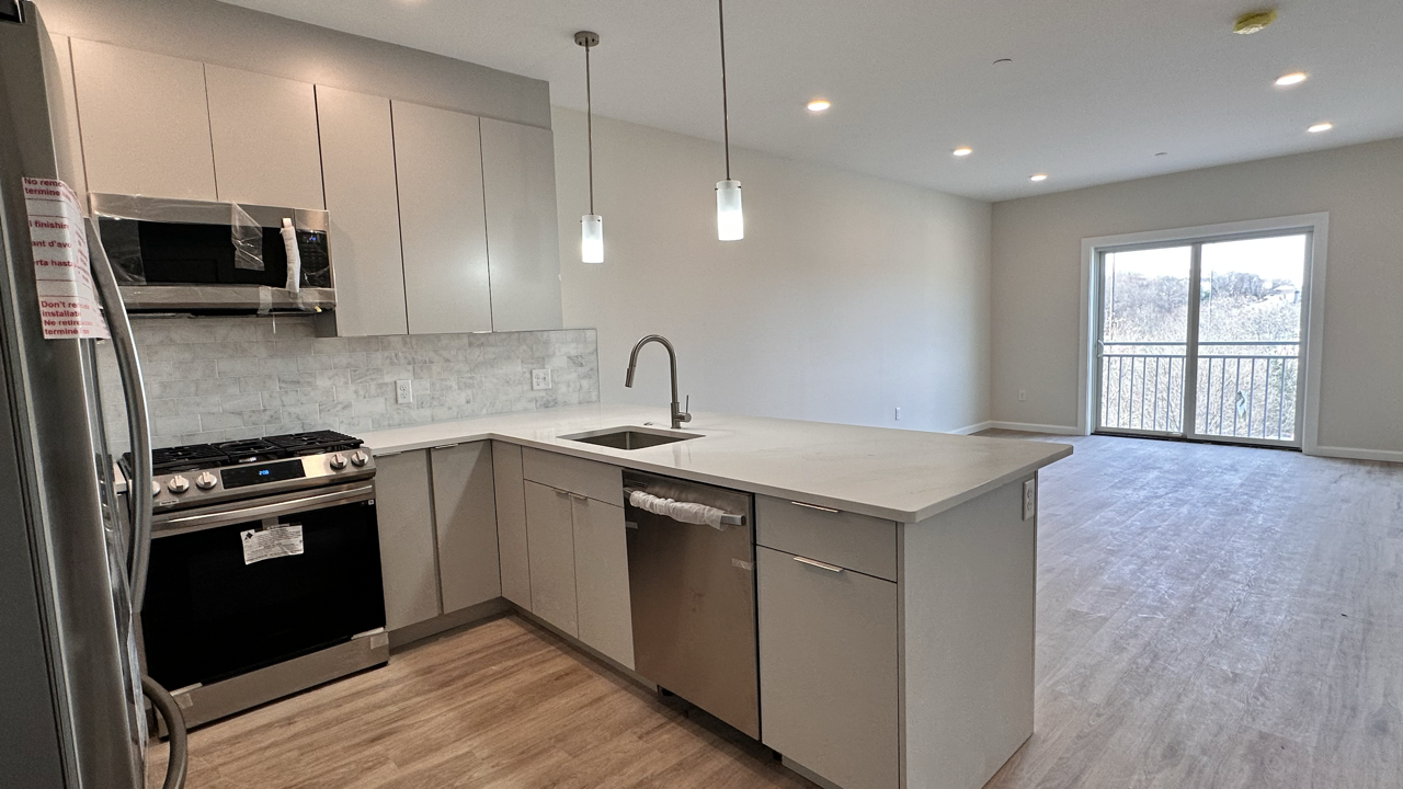 460 Washington St, Brighton