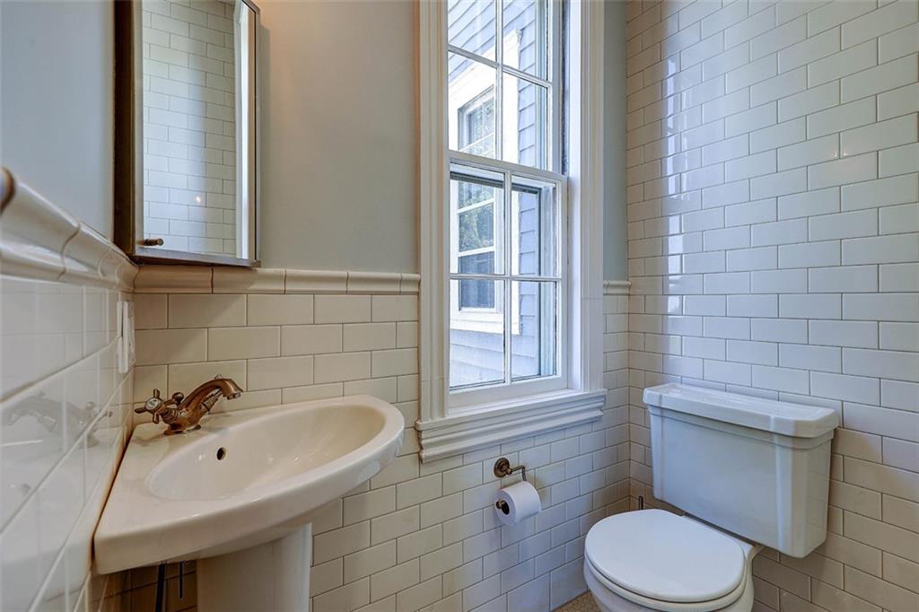 22 Halsey St, College Hill