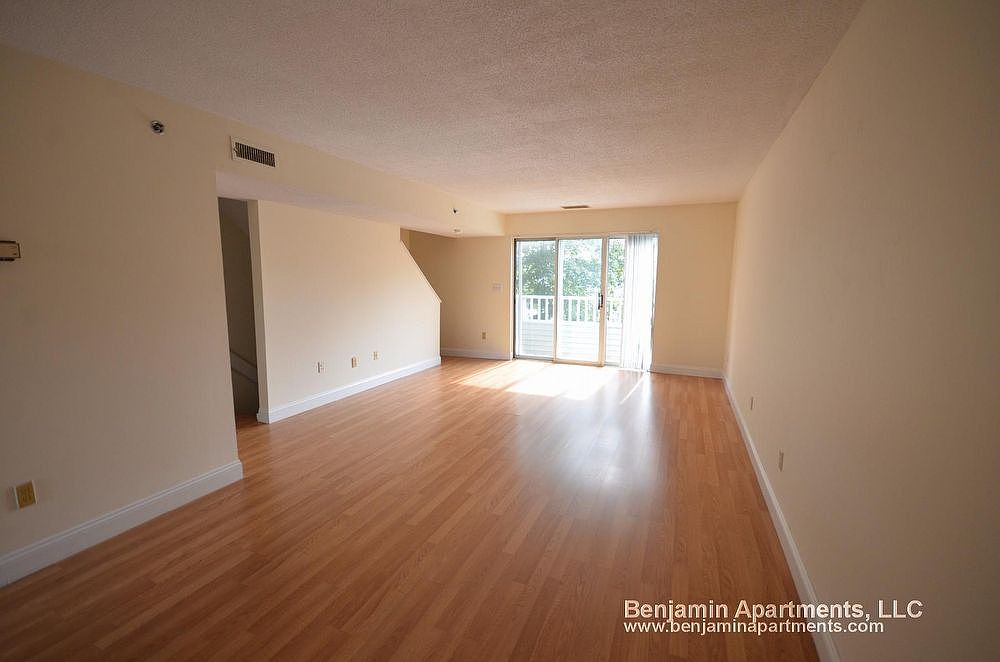 148 North Beacon St, Brighton