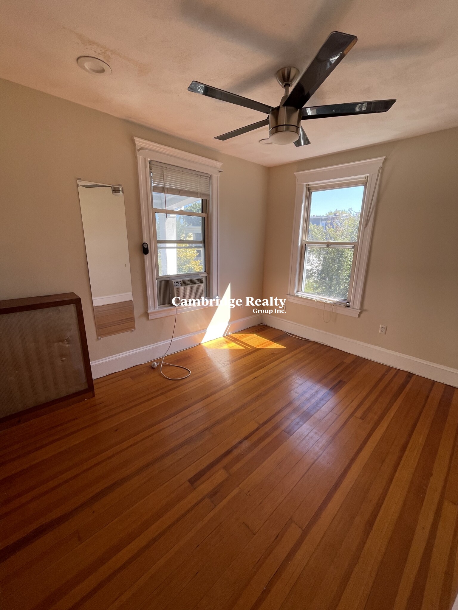 39 Magnus Ave, Ward Two