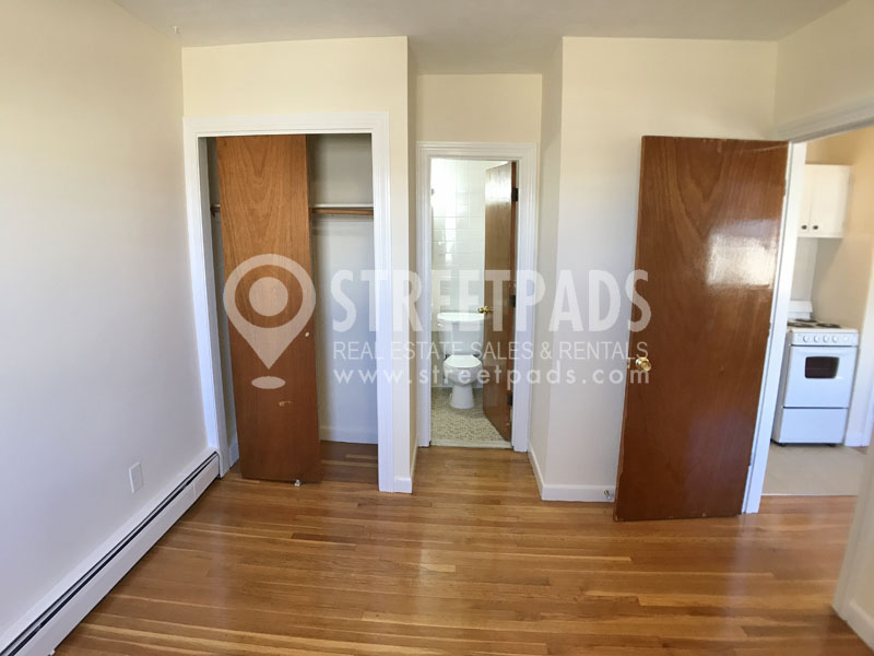 172 North Beacon St, Brighton