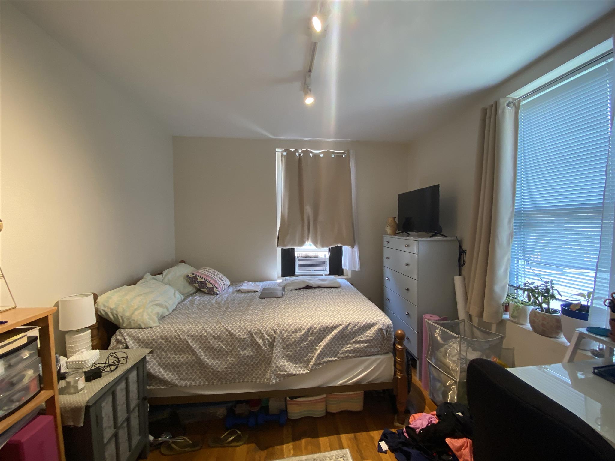 54 Kelly Rd, Cambridgeport