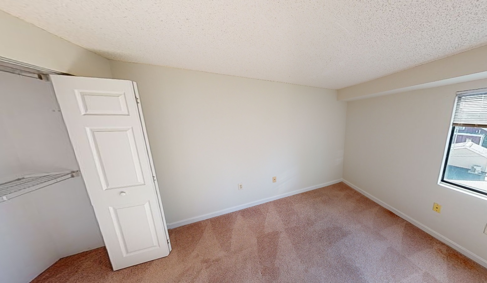 16 Elmer St, Riverside