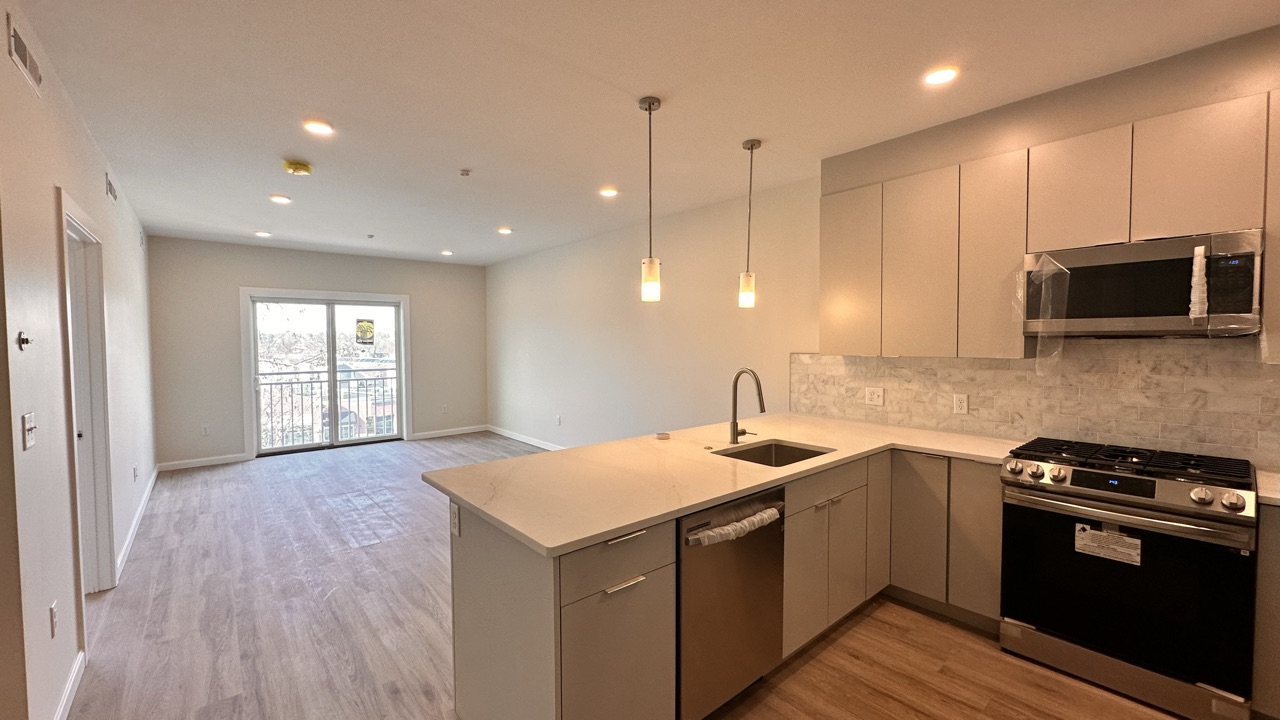 458 Washington St, Brighton