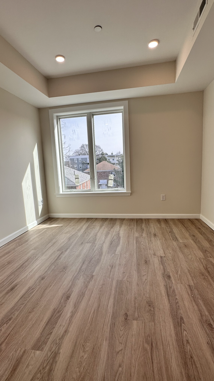 458 Washington St, Brighton