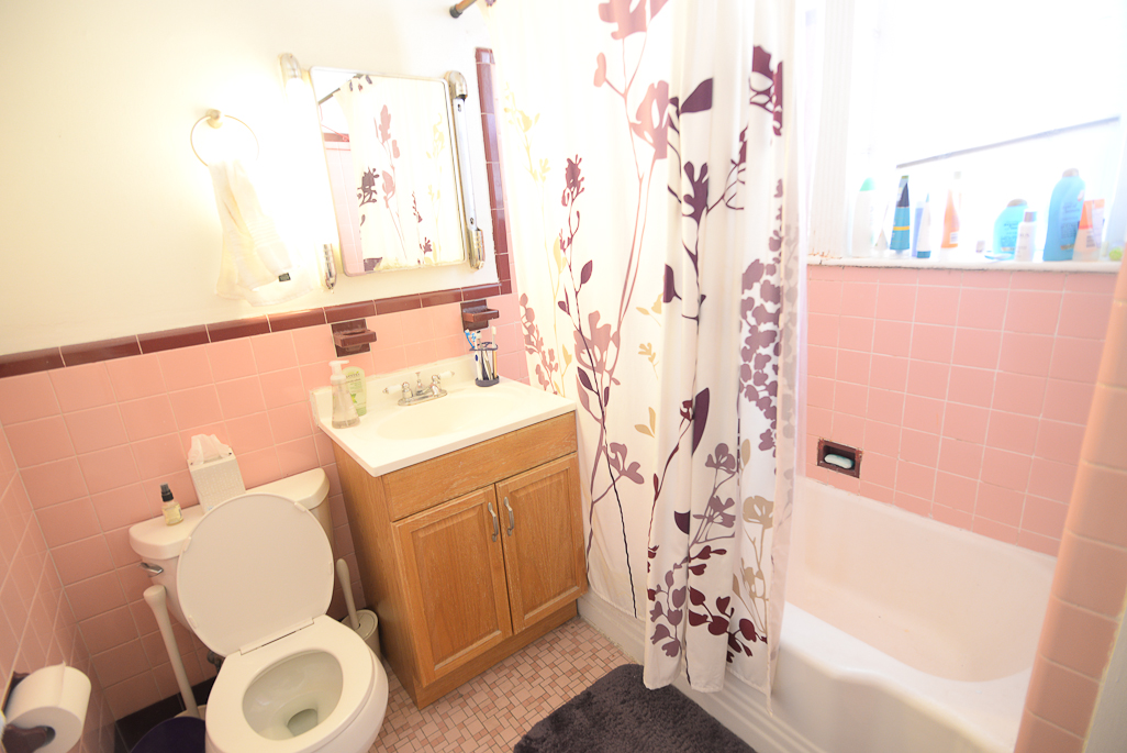 15 Parkman St, Longwood