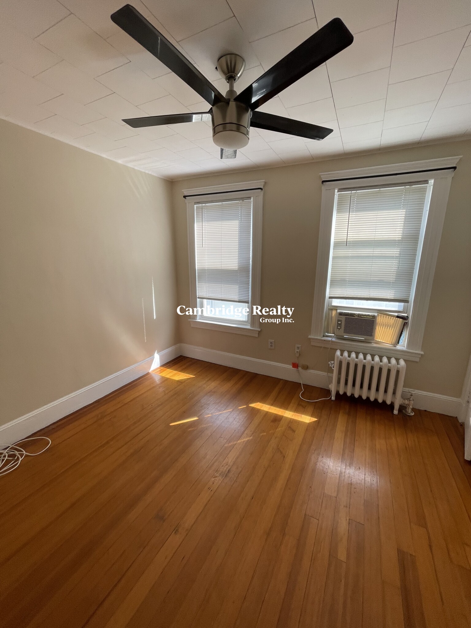 39 Magnus Ave, Ward Two