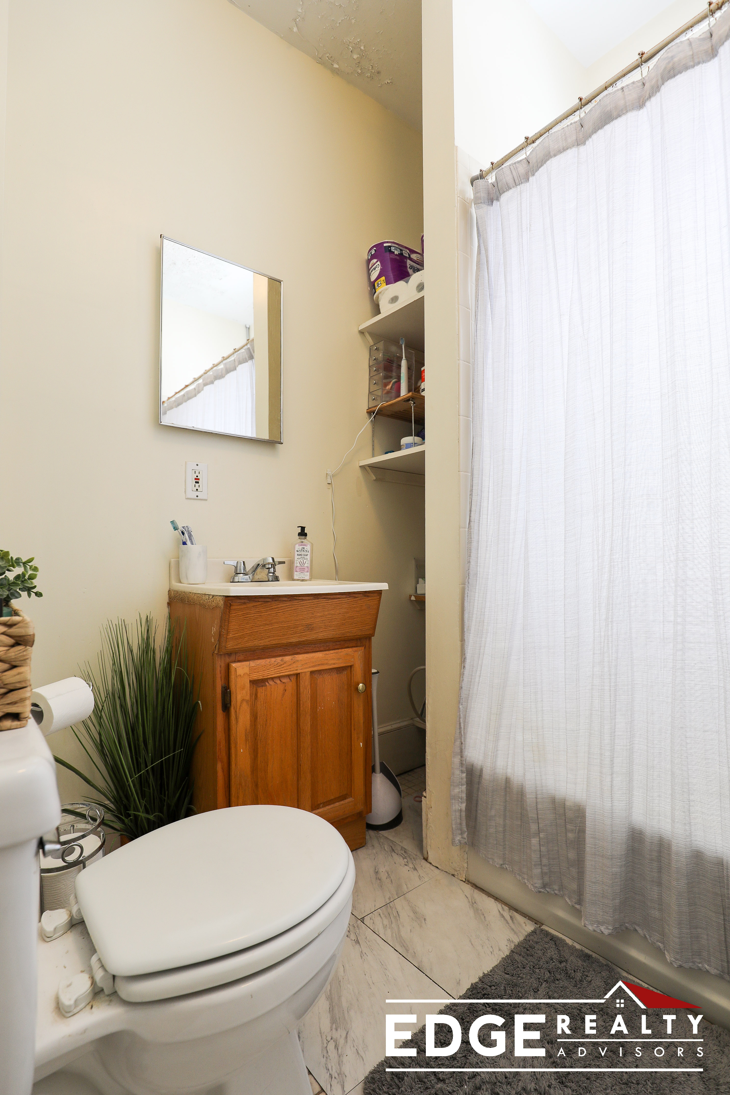 8 Woodmont St, Brighton