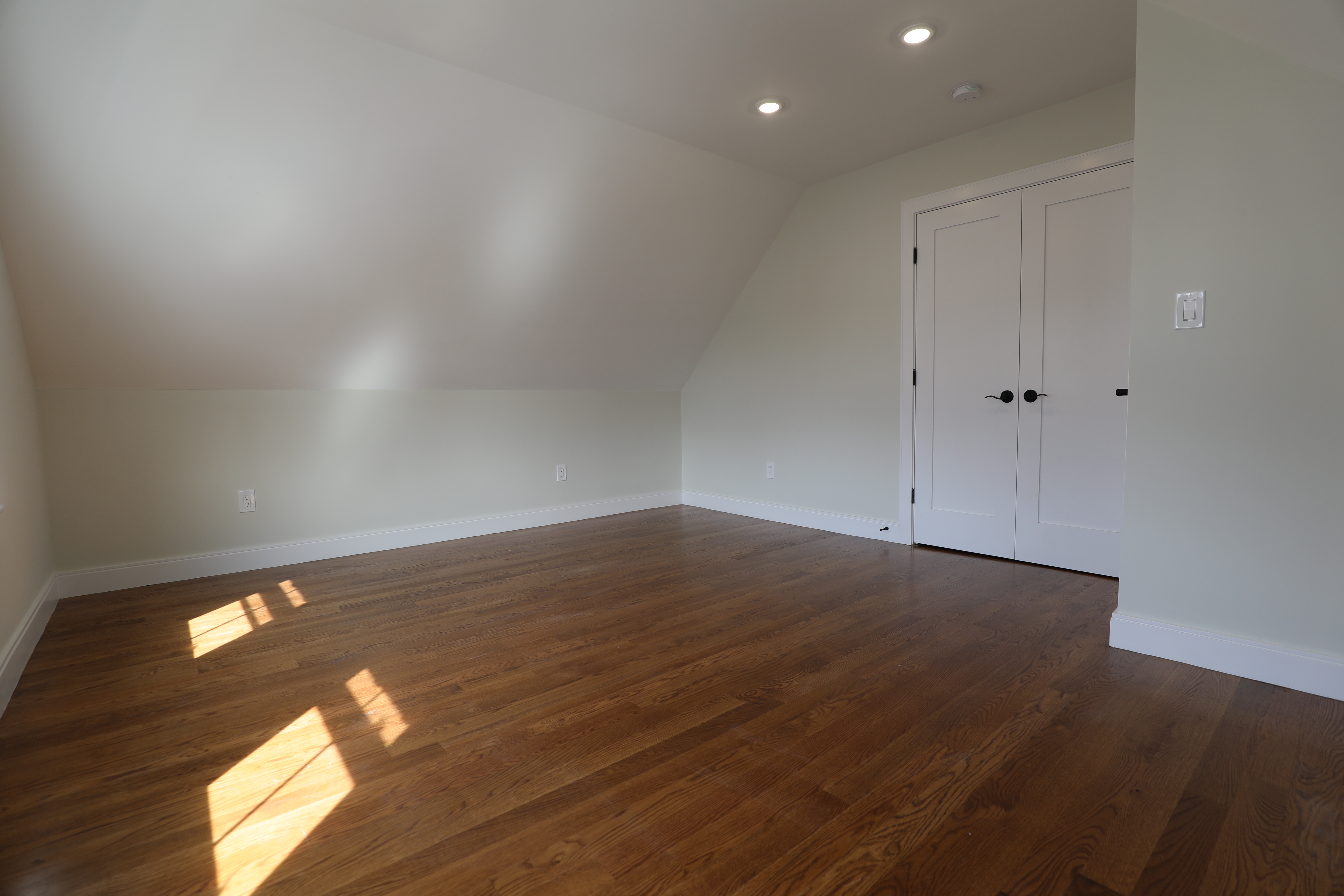 12 Falkland St, Brighton