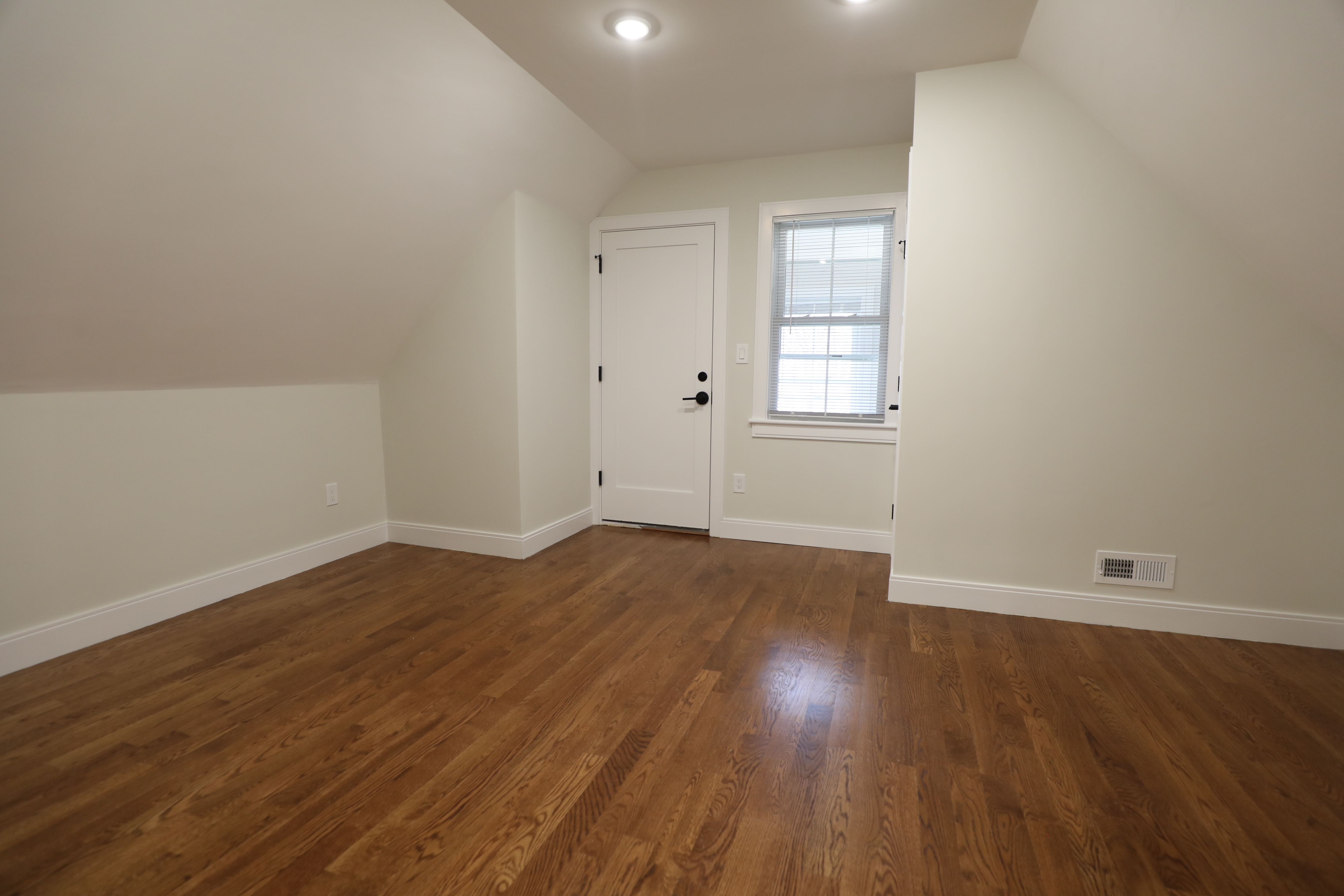 12 Falkland St, Brighton