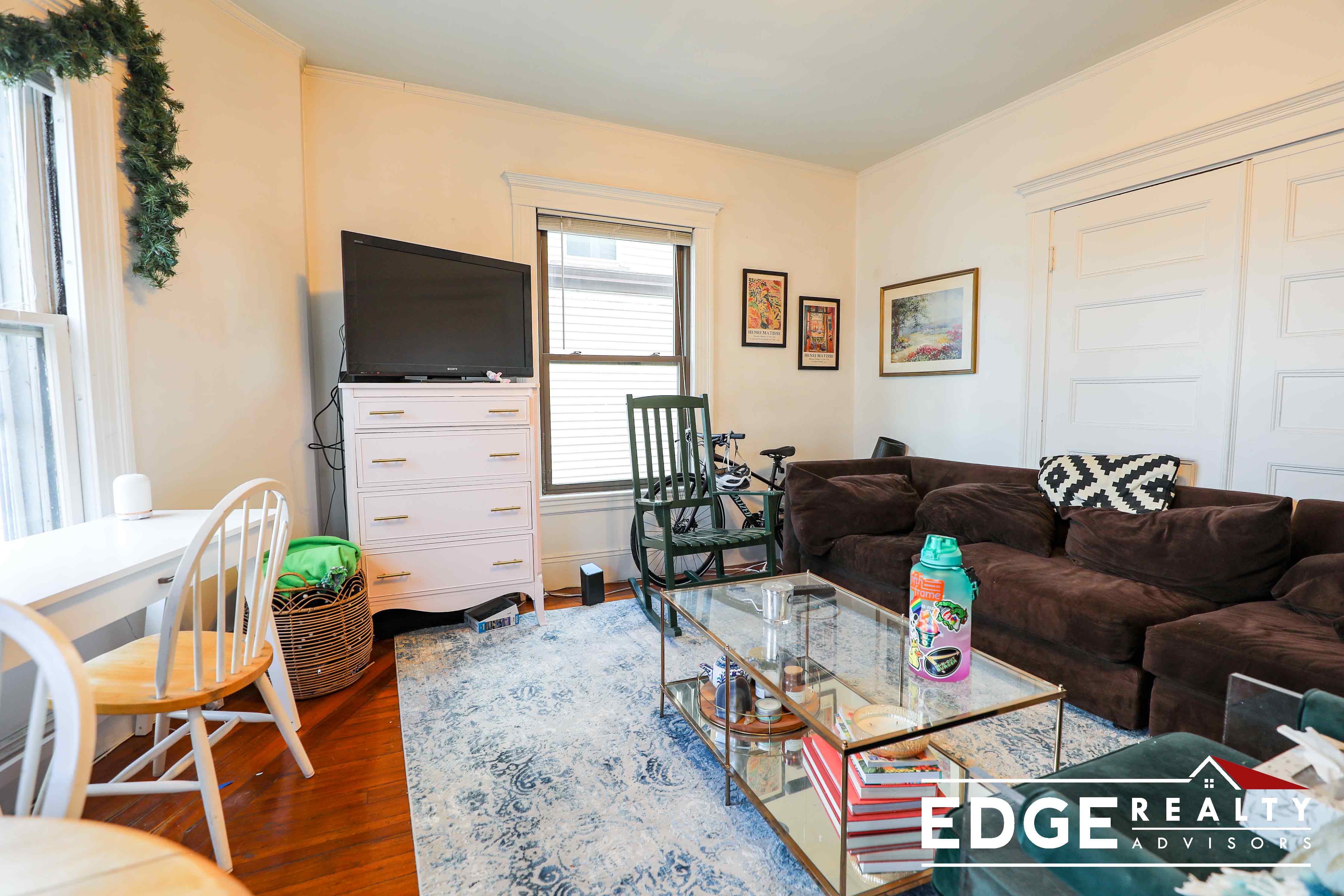 324 Faneuil St, Brighton