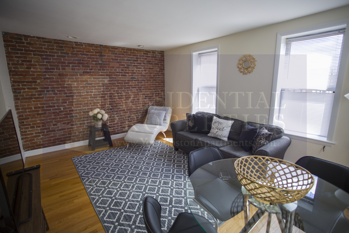 90 Saint Botolph St, Back Bay